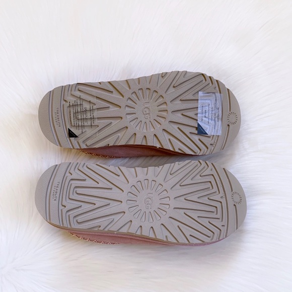 UGG Tasman Slippers For Outdoor/Indoor Use - Picture 6 of 7